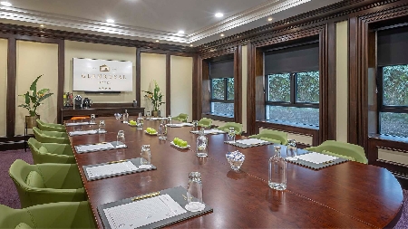 Glenroyal Hotel Oval Suite Boardroom